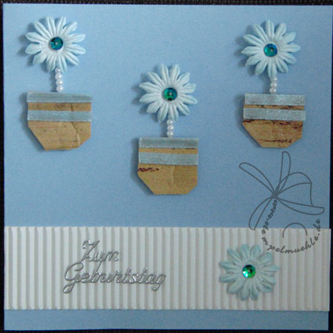 quad_hellblau_blumen