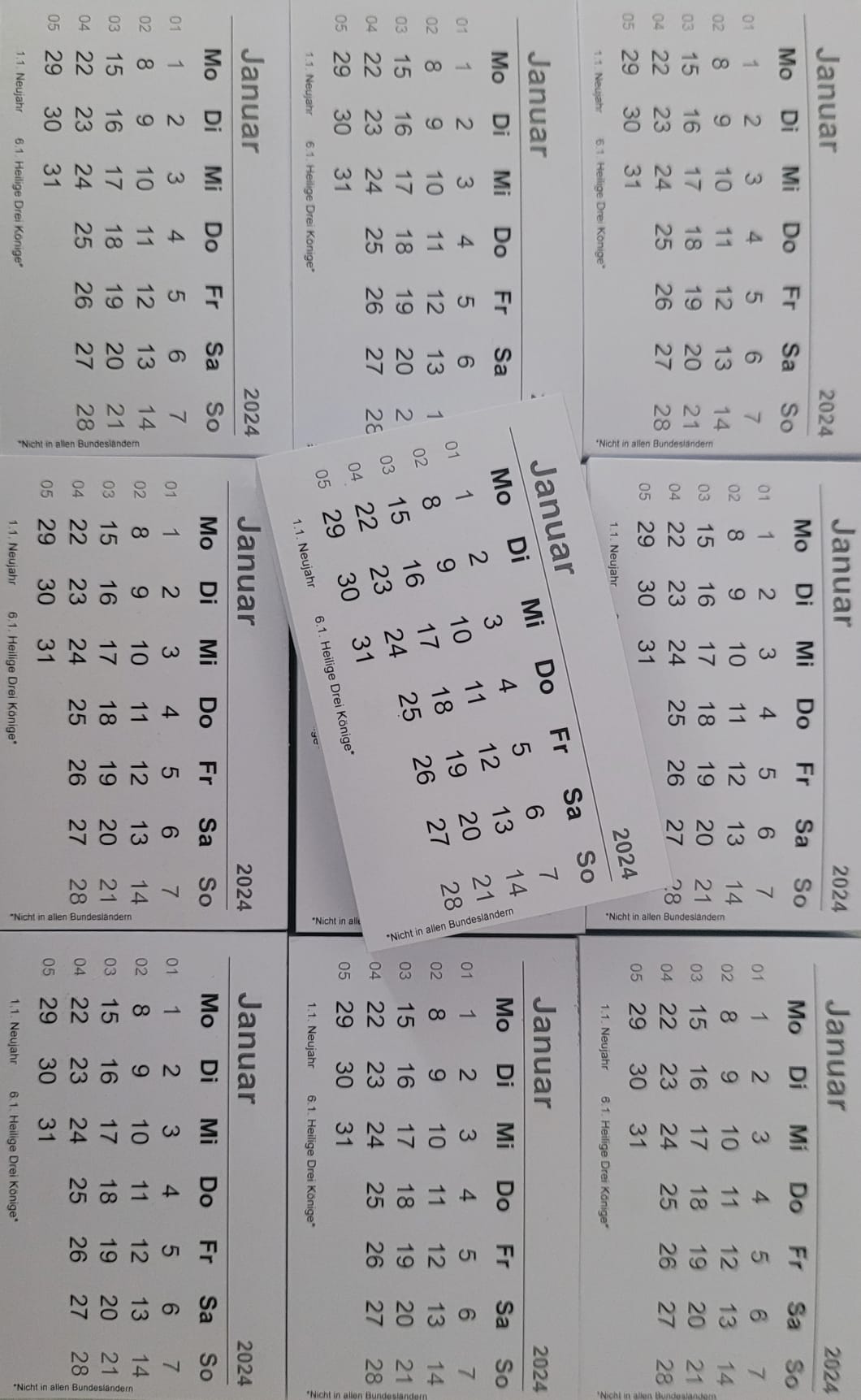 Mini-Kalender 2024 Deutsch 7,5cm x 4,5 cm - - 10 PACK!! = 100 Kalender