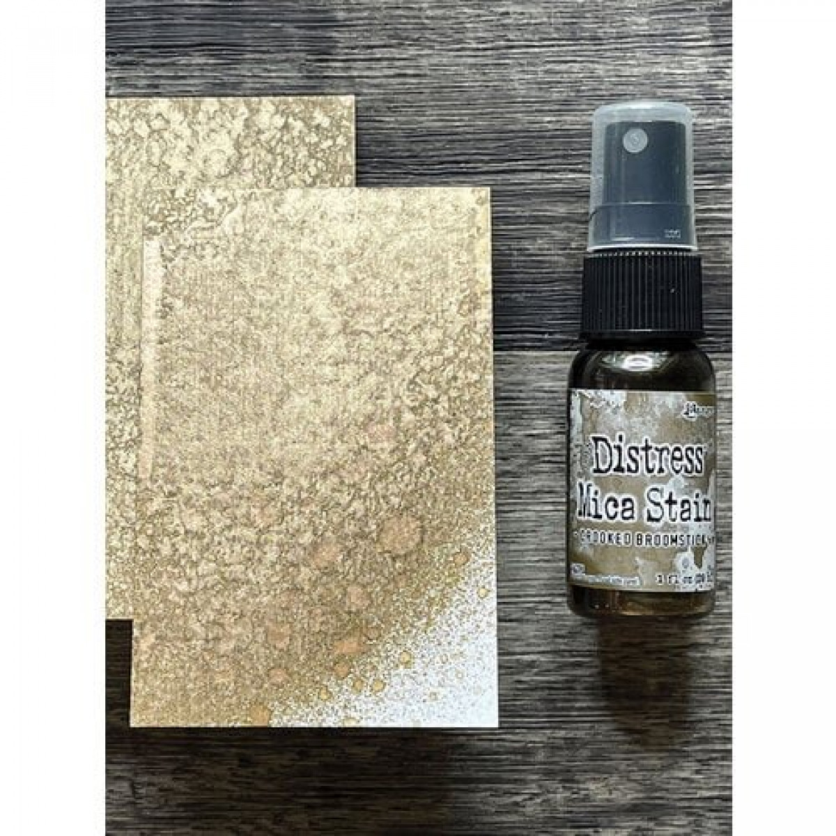 Ranger Tim Holtz - Distress Mica Stain Spray - Crooked Broomstick Ranger Tim Holtz - Distress Mica Stain Spray - Crooked Broomstick