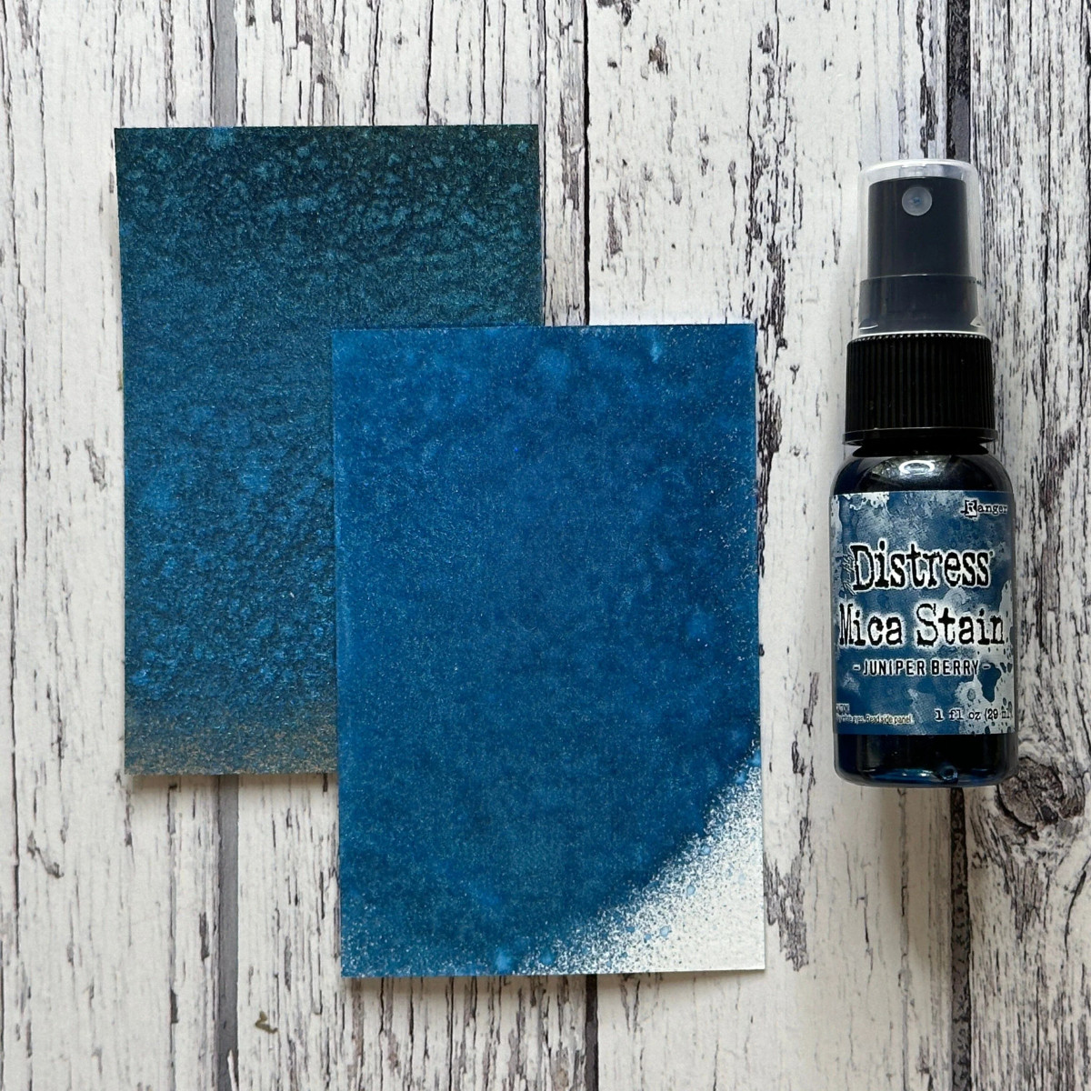 Ranger Tim Holtz - Distress Mica Stain Spray - Juniper Berry Ranger Tim Holtz - Distress Mica Stain Spray - Juniper Berry