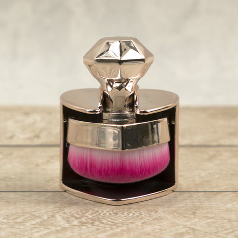 Couture Creations - Delux Blending Brush Couture Creations - Delux Blending Brush