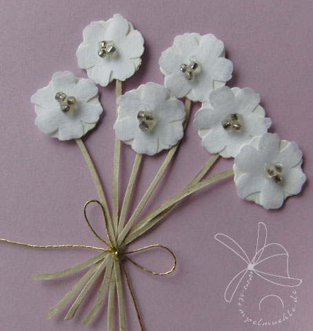 rund_flieder_weisse_blumen1