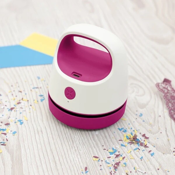 Crafter's Companion - Desk Vacuum Crafter's Companion - Desk Vacuum